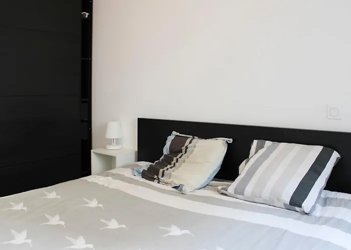 アパート Charming Modern 2-room Near Paris パンタン